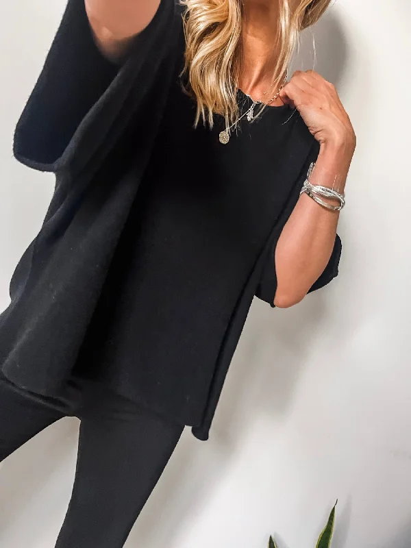 Fine Knit Batwing Jumper Zippered Buttoned Snapped