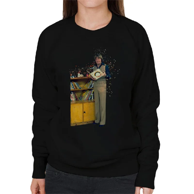 TV Times Rainbow Presenter Geoffrey Hayes 1975 Women's Sweatshirt Hoodie with Magnetic Closure Innovative Modern TV Times Rainbow Presenter Geoffrey Hayes 1975 Women's Sweatshirt Hoodie with Magnetic Closure Innovative Modern
