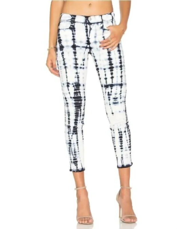 Capri Crop Tie Dye Skinny Jeans In Blue & White Fashionable Slim Fit Jeans