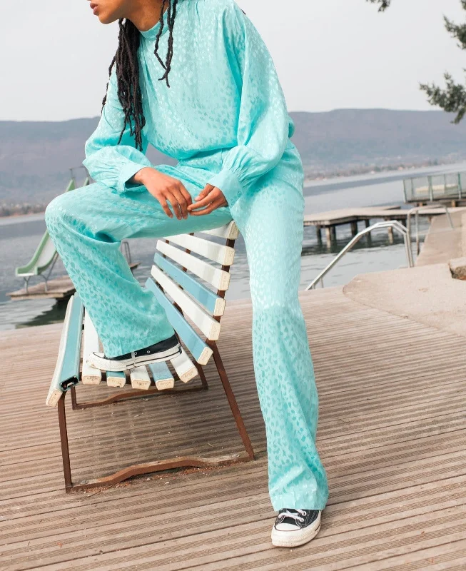 Modetrotter - Blouse Liliane Ristolas - Bleu Glacier Elegant Lace Blouse
