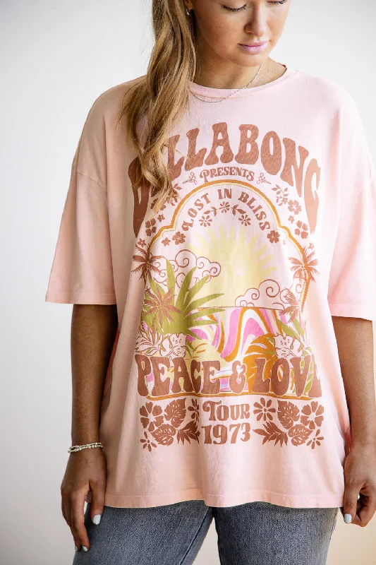 Billabong Peace and Love Oversized Graphic T-Shirt for Women in Peachy | 24B353429-MEH0 Welt Pockets Slit Pockets Flap Pockets Billabong Peace and Love Oversized Graphic T-Shirt for Women in Peachy | 24B353429-MEH0 Welt Pockets Slit Pockets Flap Pockets