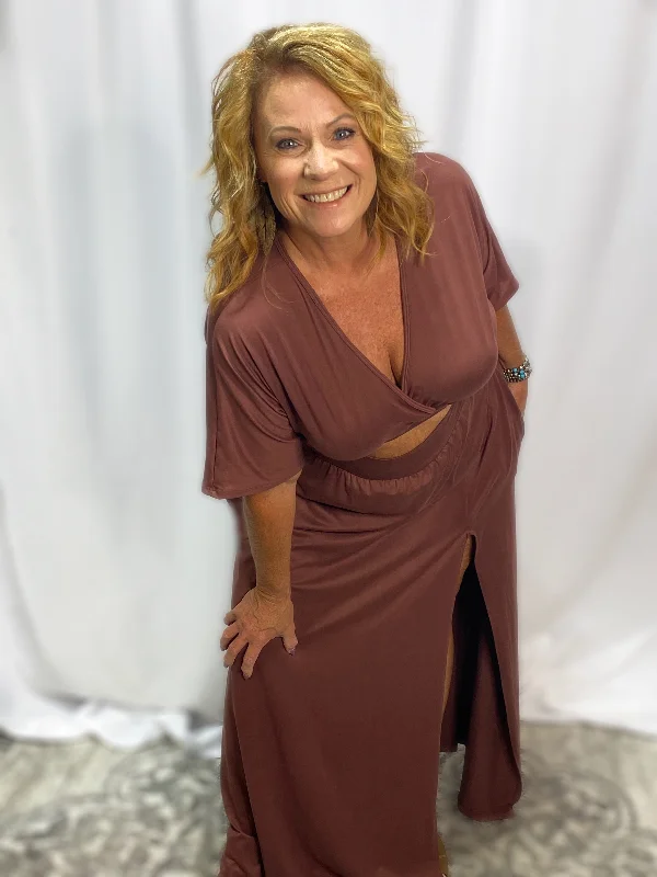 Elegance in Fall Maxi Dress Fashionable Button-Down Maxi Dress