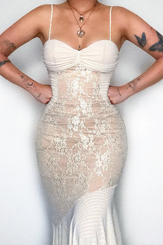 Merry Maxi Dress - Butter Classic Strapless Maxi Dress