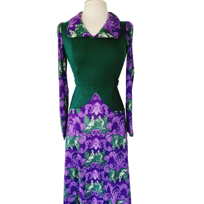 Vintage 70s Maxi Dress Purple French Toile Print & Hunter Green Jody California Fashionable Printed Maxi Dress