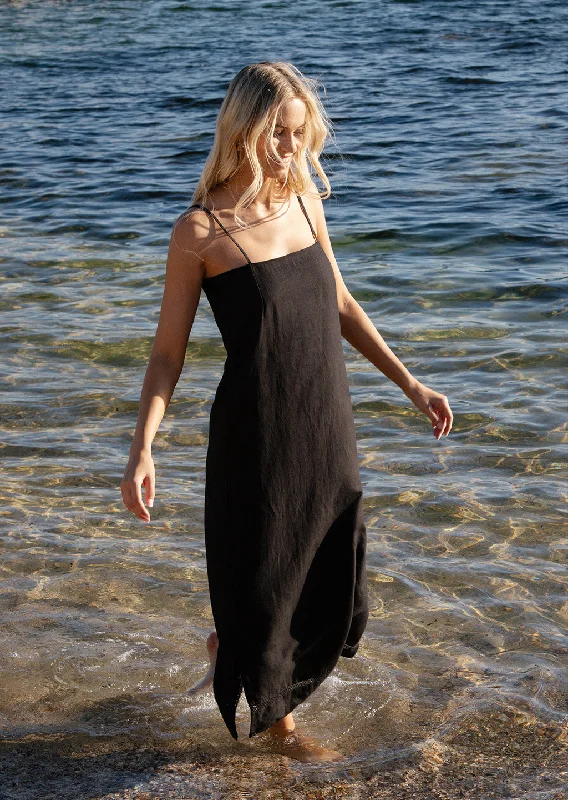 Zena Maxi Dress. Comfortable Pleated Maxi Dress