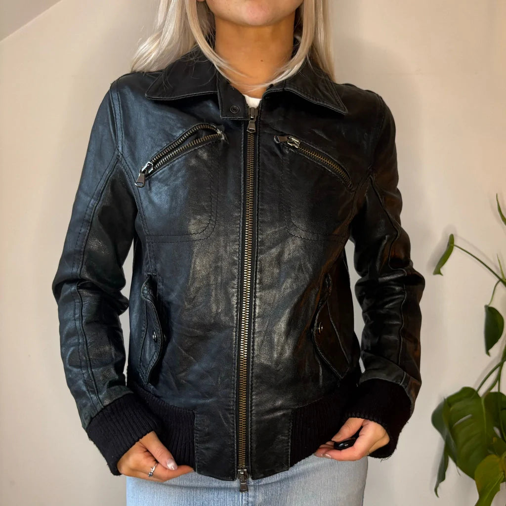 List Leather Jacket - Small Black Leather Insulated Jacket Fitted Jacket Loose Jacket